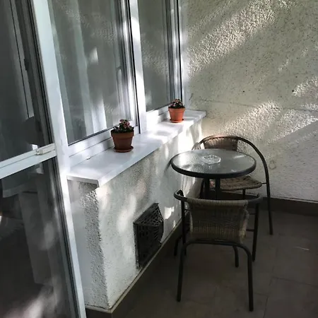 Apartment Koezponti *